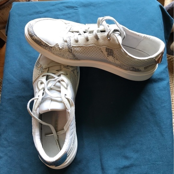 Cole Haan Grand leather python snake print shoe sneakers. - Picture 2 of 10